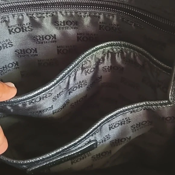 Michael Kors Jacquard Backpack Black/Tan - Picture 12 of 17